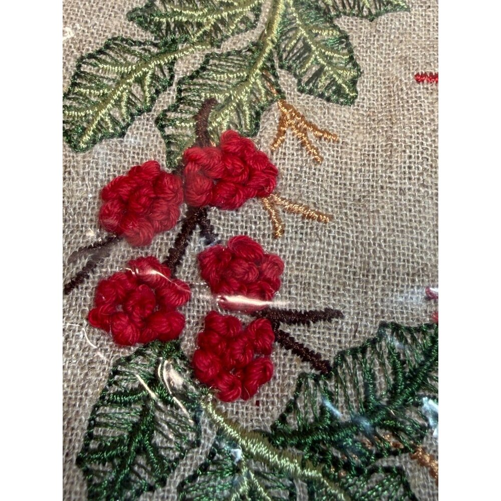Mud Pie set of 2 initial H embroidered Christmas holly wreath French knot towel - Picture 5 of 9